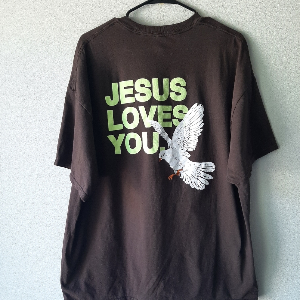 Jesus loves you graphic t-shirt